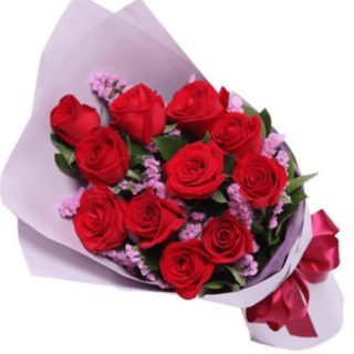 Order same-day fresh flower delivery in Nairobi with a Dozen Red Roses bouquet with lavender fillers. Order now and send a smile today.