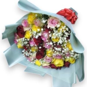 A bouquet of pink, yellow, and red roses complemented by delicate baby’s breath, creating a romantic and vibrant floral display.