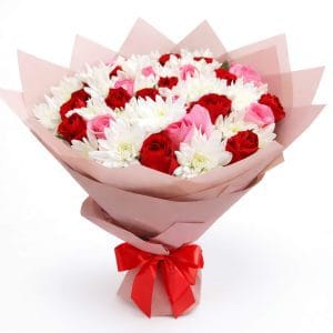 The Romantic Mix Bouquet with red and pink roses for same-day delivery in Nairobi and its environs. Enjoy next-day flower delivery to major towns across Kenya. Fresh, elegant, and perfect for every romantic occasion.